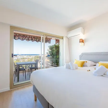 55M One Bedroom Seafront Port Vauban Antibes With 20M Terrace Feriehus *